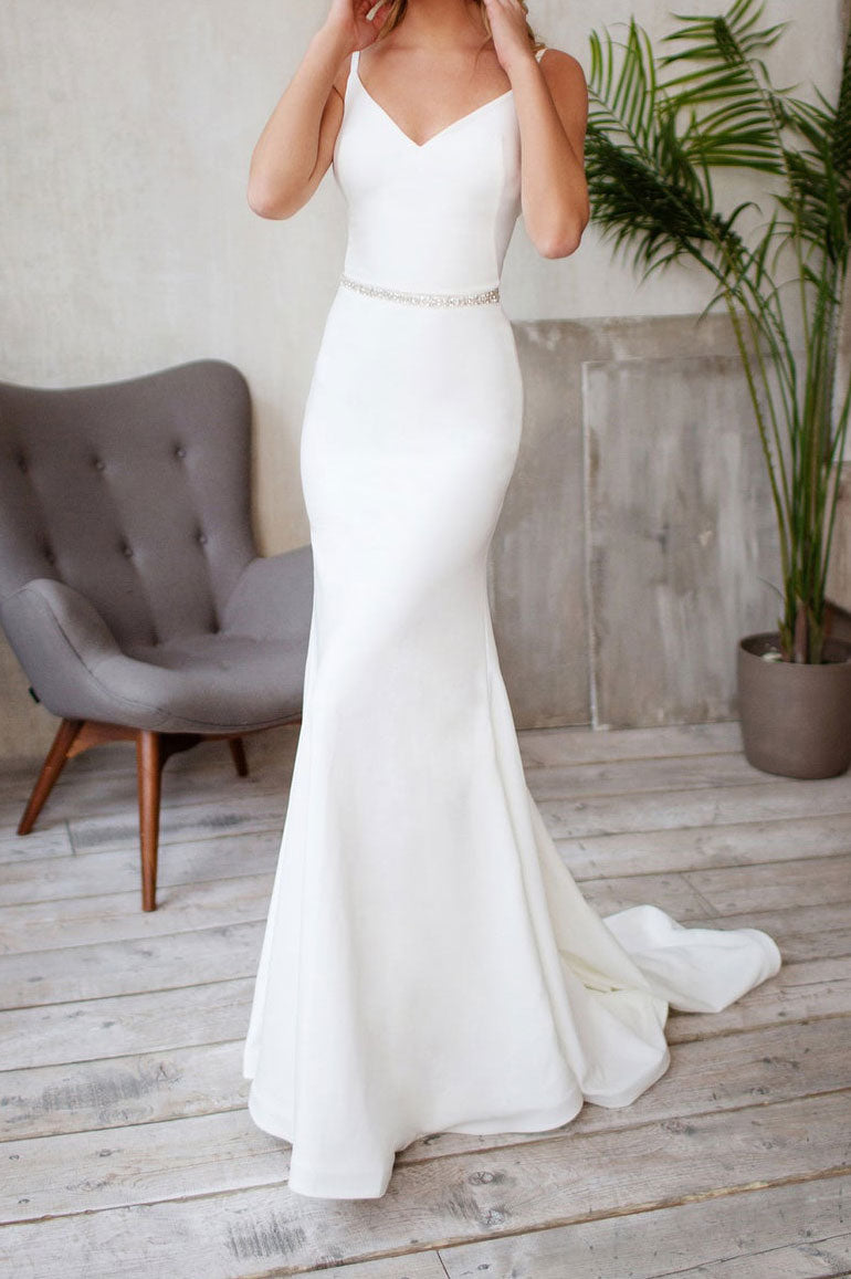 Sleek Long Elegant Minimalist Wedding Dress ET3015 Sleek Long Elegant Minimalist Wedding Dress ET3015