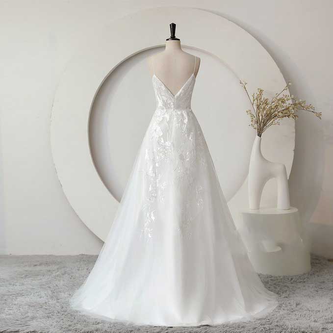 Boho Lace Wedding Dress with Soft Tulle Skirt ET3059