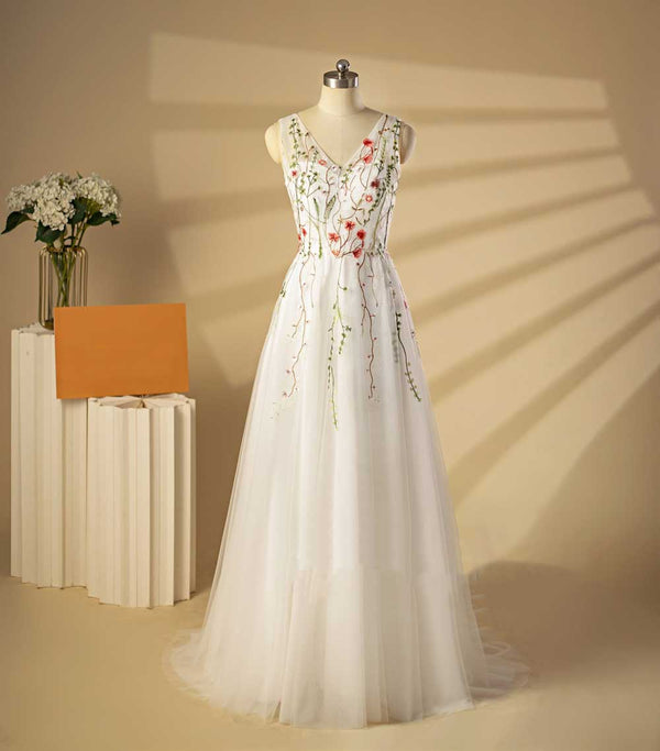Boho Color Floral Lace Wedding Dress with Open Back ET3067