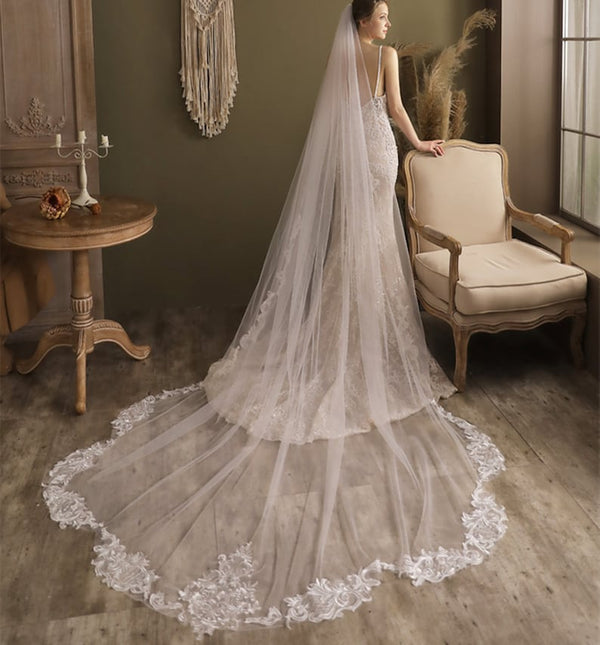 Vintage Long Wedding Veil with Lace from Midway EE883055