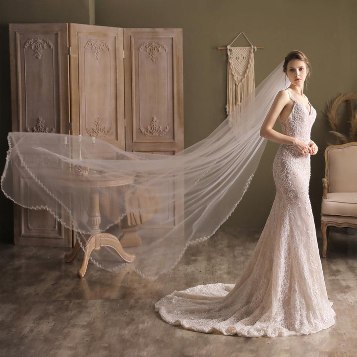 Long Cathedral and Chapel length Wedding Veil with Lace Edge EE883058