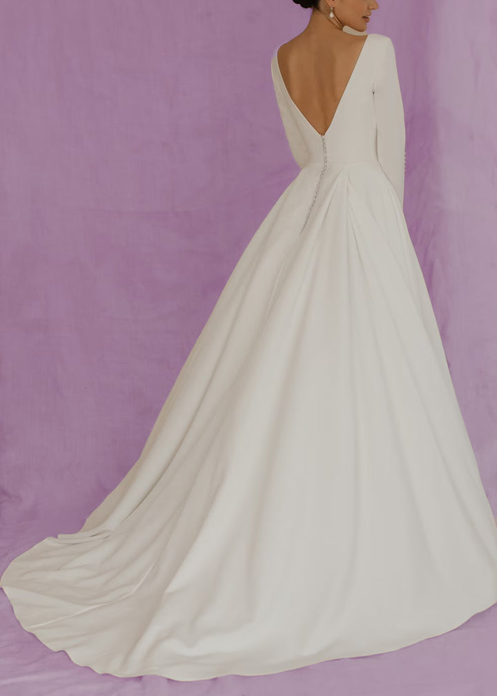 Simple Minimalist A-line Wedding Dress with Plunging Neckline ET3044