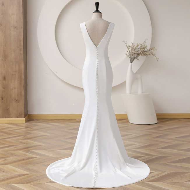Simple Elegant Crepe Mermaid Wedding Dress with Open Back ET3054