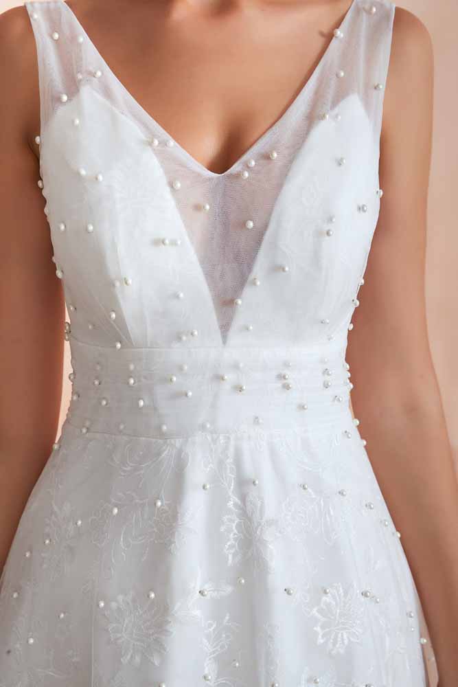 Simple Boho Slim A-line Lace Wedding Dress with Pearls EN3413