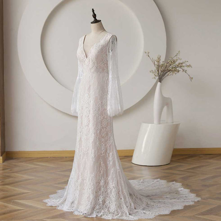Vintage Lace Slim A-line Wedding Dress with Bell Sleeves ET3058