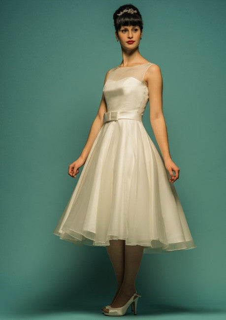 Retro Champagne Knee Length Reception Wedding Dress