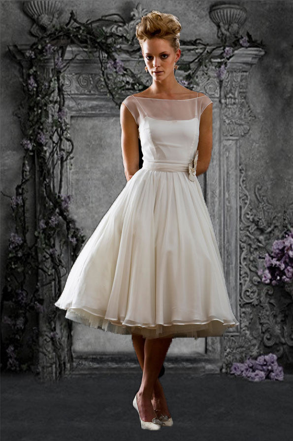vintage style tea length wedding dresses Retro Floral Lace Dress DV1043 Size 4 / White Pro since 2009. 1950s Inspired 50s Style Wedding