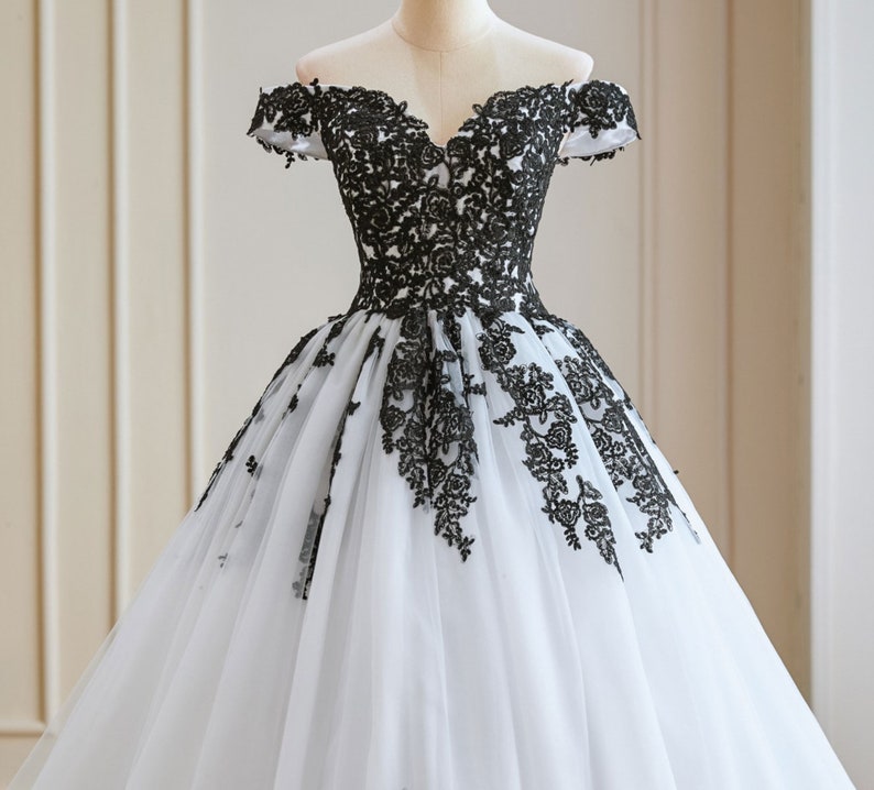 Black and White Lace Ball Gown Wedding Dress ET3034 – JoJo Shop