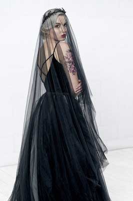 Long Gothic Black Tulle Wedding Veil EE882037