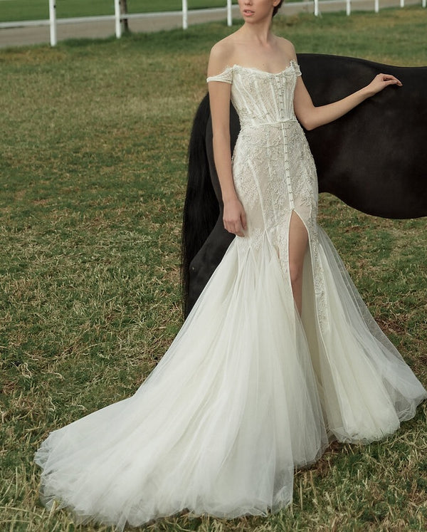 Exquisite Lace Mermaid Wedding Dress with Off Shoulder Straps ET3021