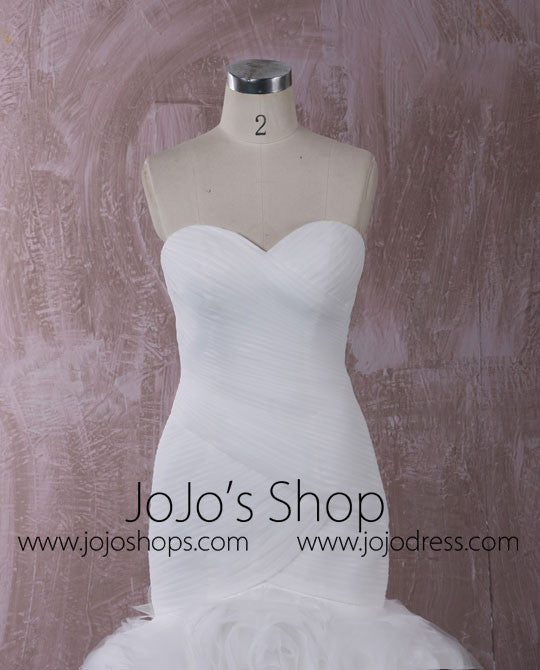 Strapless Fit and Flare Wedding Dress with Rosette Ruffle Skirt | QT1815014