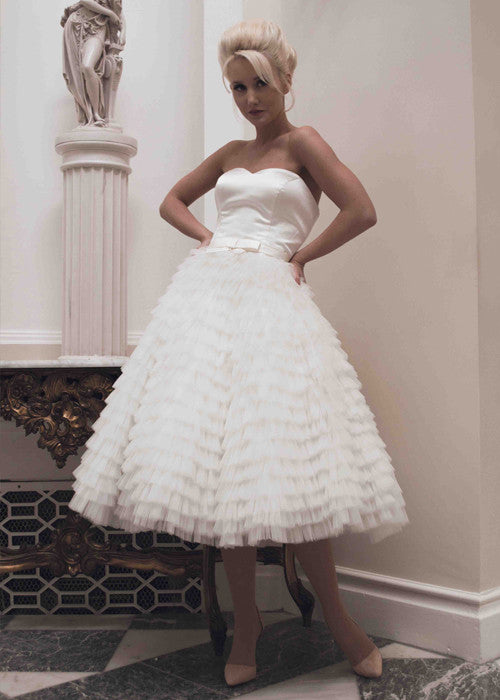 Retro Strapless Tea Length Wedding Dress with Ruffled Skirt