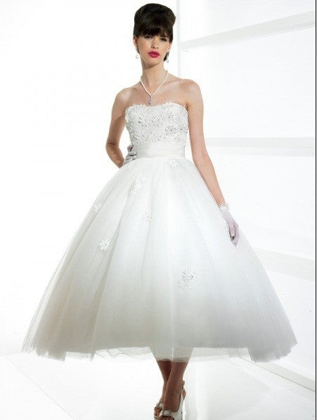 Retro Strapless Tea Length Wedding Gown with Daisy Flowers