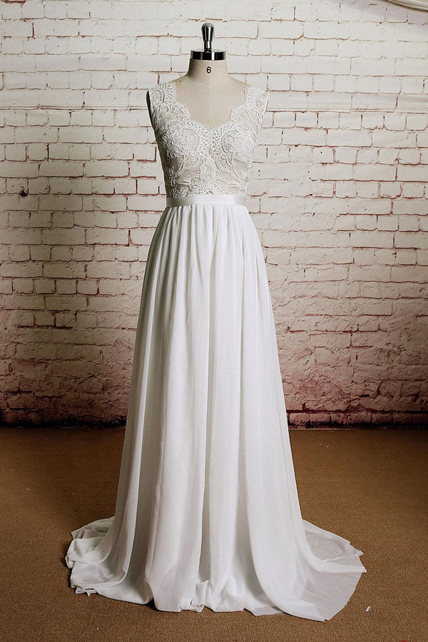 Vintage Inspired French Lace Wedding Dress | EE3004
