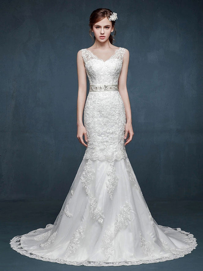 Vintage Inspired Mermaid Lace Wedding Dress 